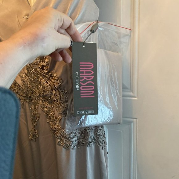 GENUINE MARSONI MOTHER OF THE BRIDE- STYLE MV1054 SILVER DRESS - Picture 5 of 9